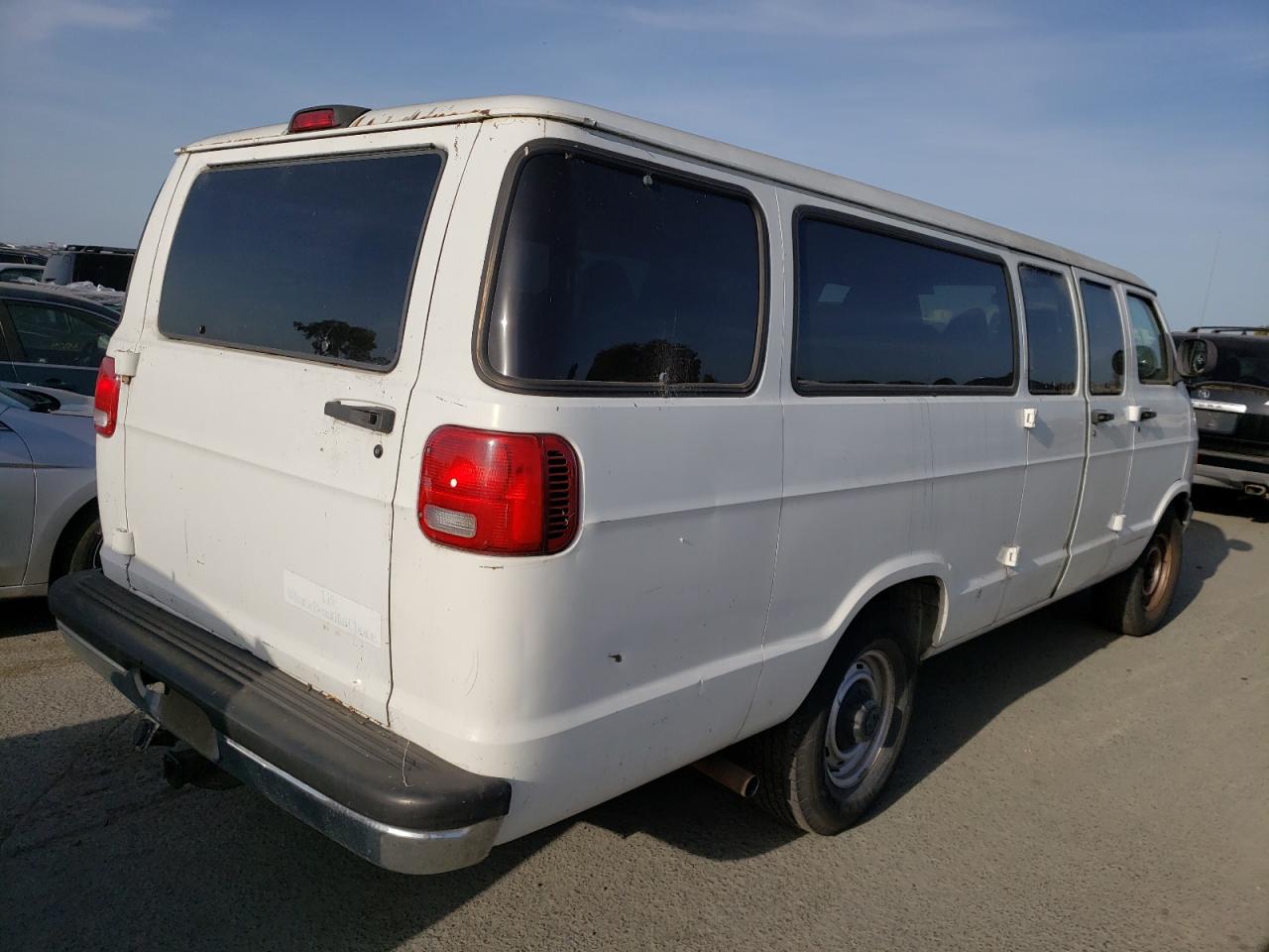 Photo 4 from auction – 1999 DODGE RAM VAN with VIN 2B6KB31Z5XK567545