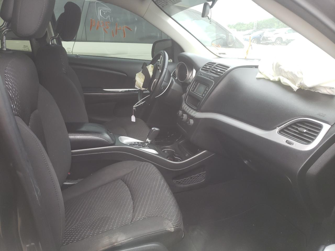 Photo 5 from auction – 2018 DODGE JOURNEY SE with VIN 3C4PDCABXJT295746