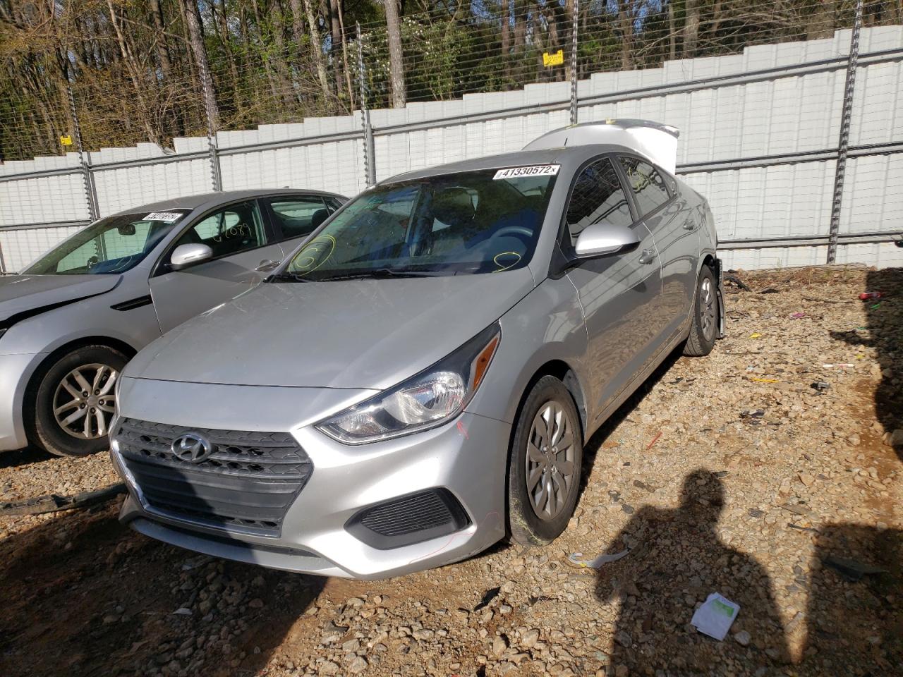 Photo 2 from auction – 2018 HYUNDAI ACCENT SE with VIN 3KPC24A32JE024252