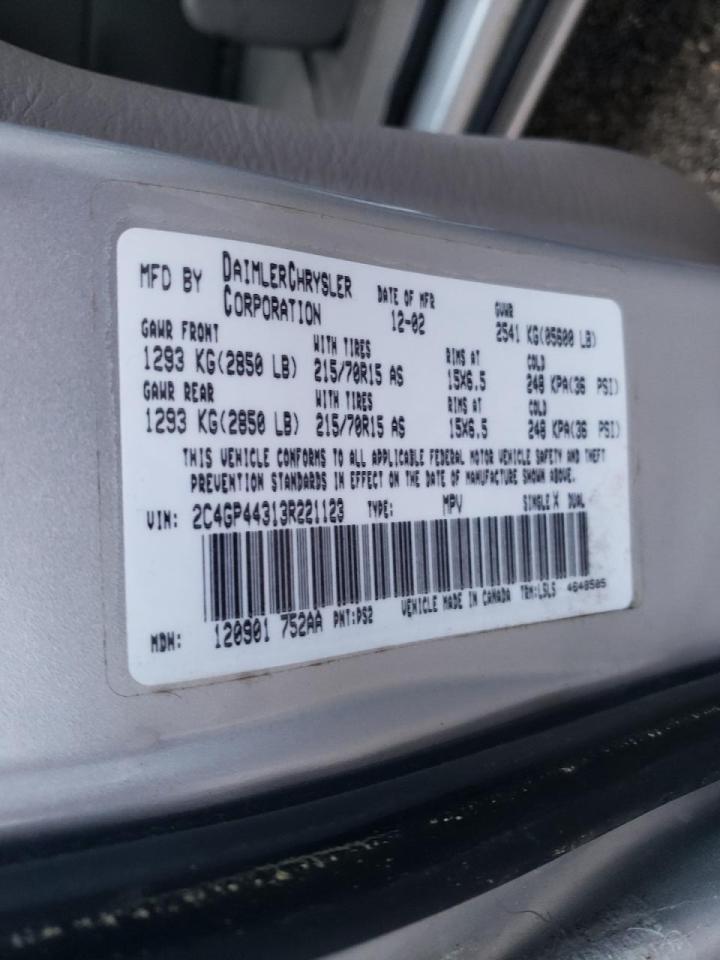 Photo 10 from auction – 2003 CHRYSLER TOWN & COU with VIN 2C4GP44313R221123
