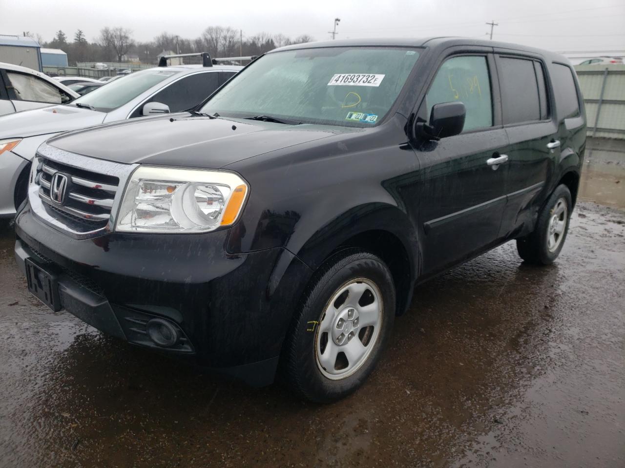Photo 2 from auction – 2014 HONDA PILOT LX with VIN 5FNYF4H2XEB048340