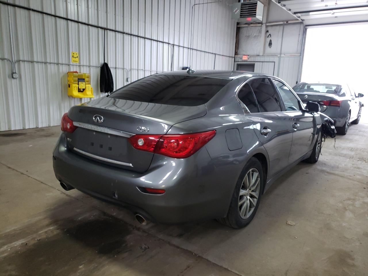 Photo 4 from auction – 2015 INFINITI Q50 BASE with VIN JN1BV7ARXFM403150
