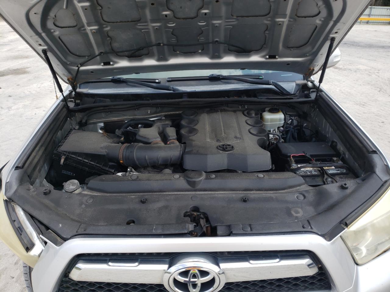 Photo 7 from auction – 2010 TOYOTA 4RUNNER SR with VIN JTEBU5JR7A5030099