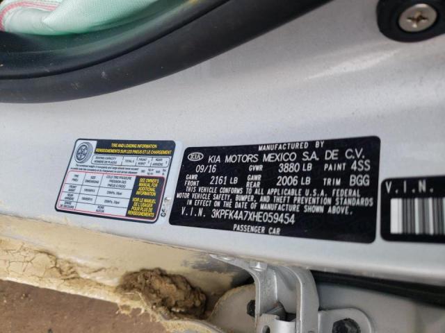 Photo 10 from auction – 2017 KIA FORTE LX with VIN 3KPFK4A7XHE059454
