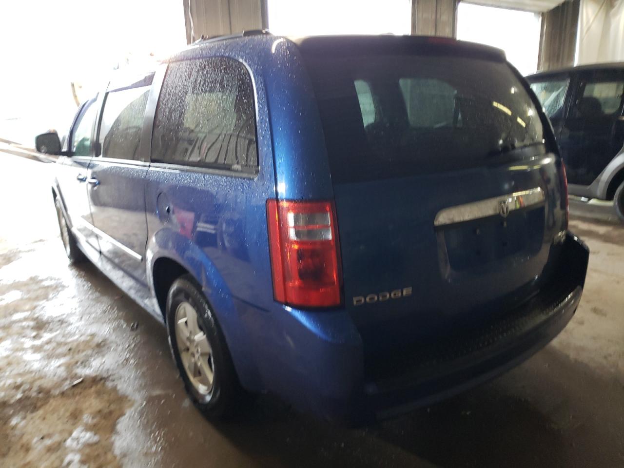Photo 3 from auction – 2010 DODGE GRAND CARA with VIN 2D4RN5D11AR229824
