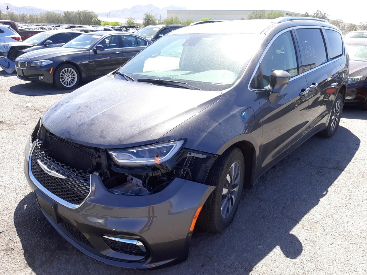 Photo 2 from auction – 2021 CHRYSLER PACIFICA H with VIN 2C4RC1L75MR603261