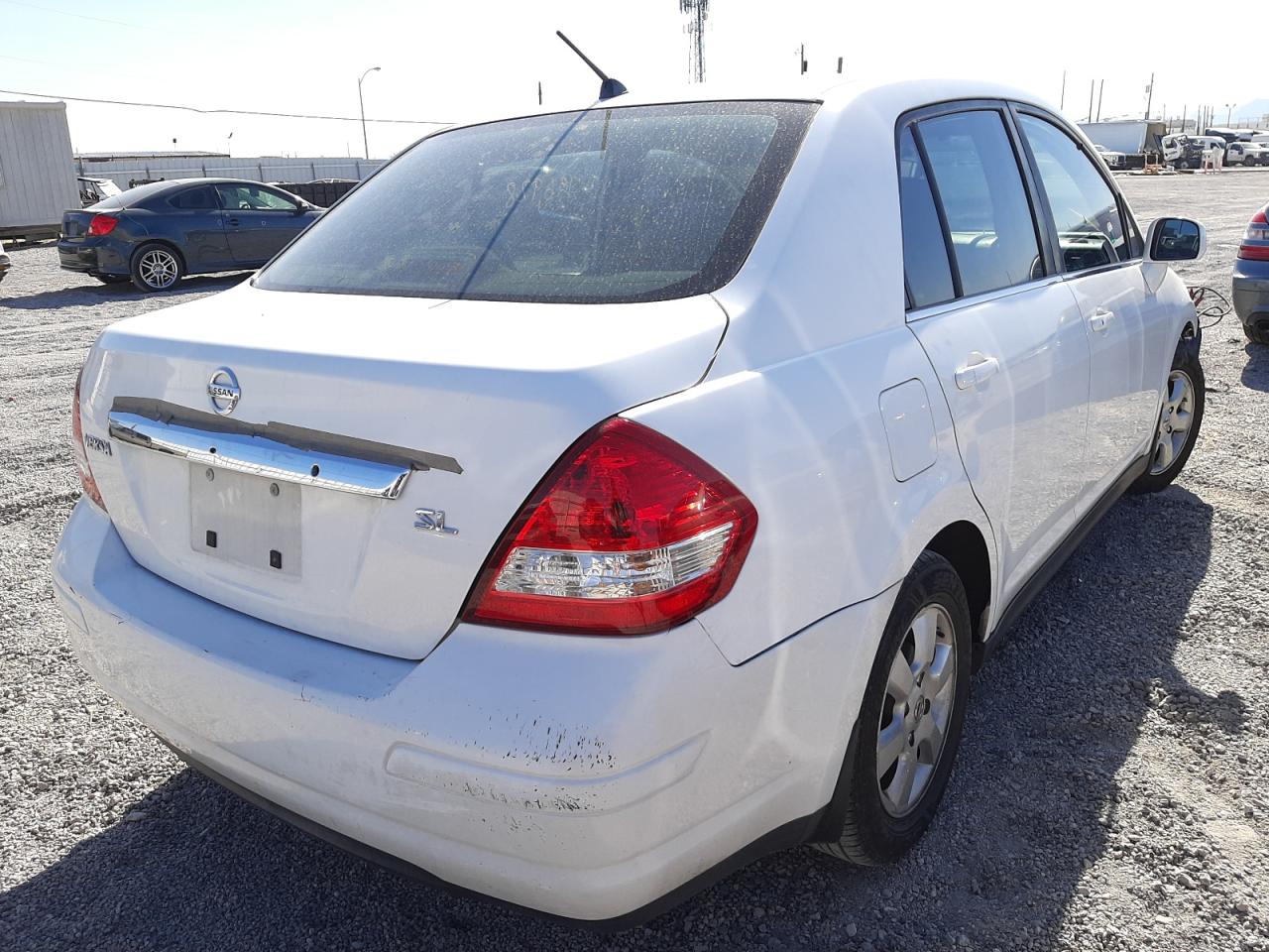 Photo 4 from auction – 2007 NISSAN VERSA S with VIN 3N1BC11E57L426296