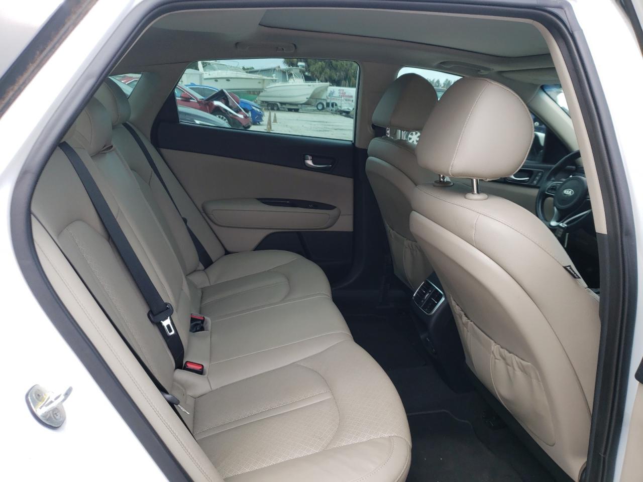 Photo 6 from auction – 2016 KIA OPTIMA EX with VIN 5XXGU4L32GG099591