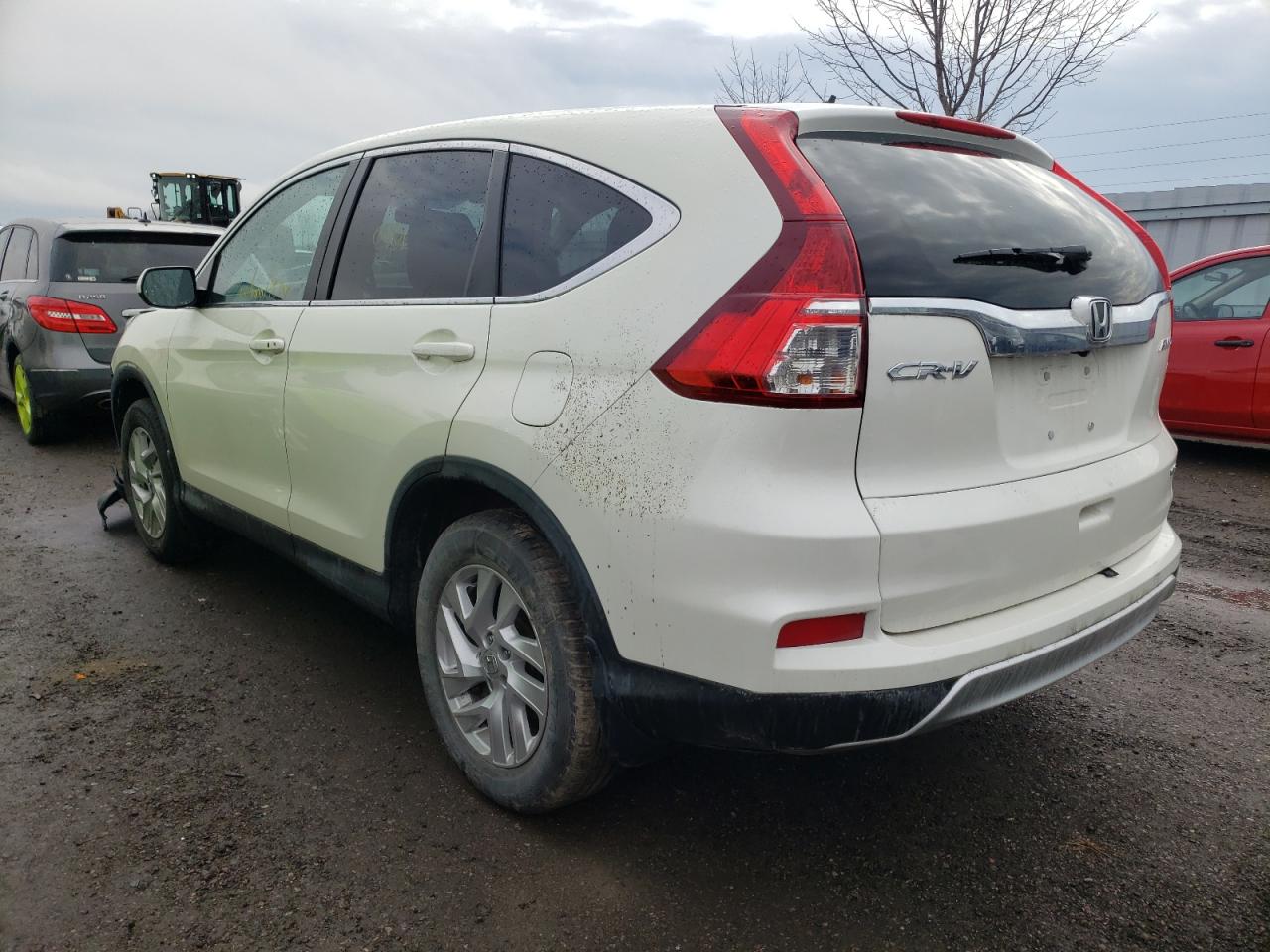 Photo 3 from auction – 2016 HONDA CR-V SE with VIN 2HKRM4H40GH112384
