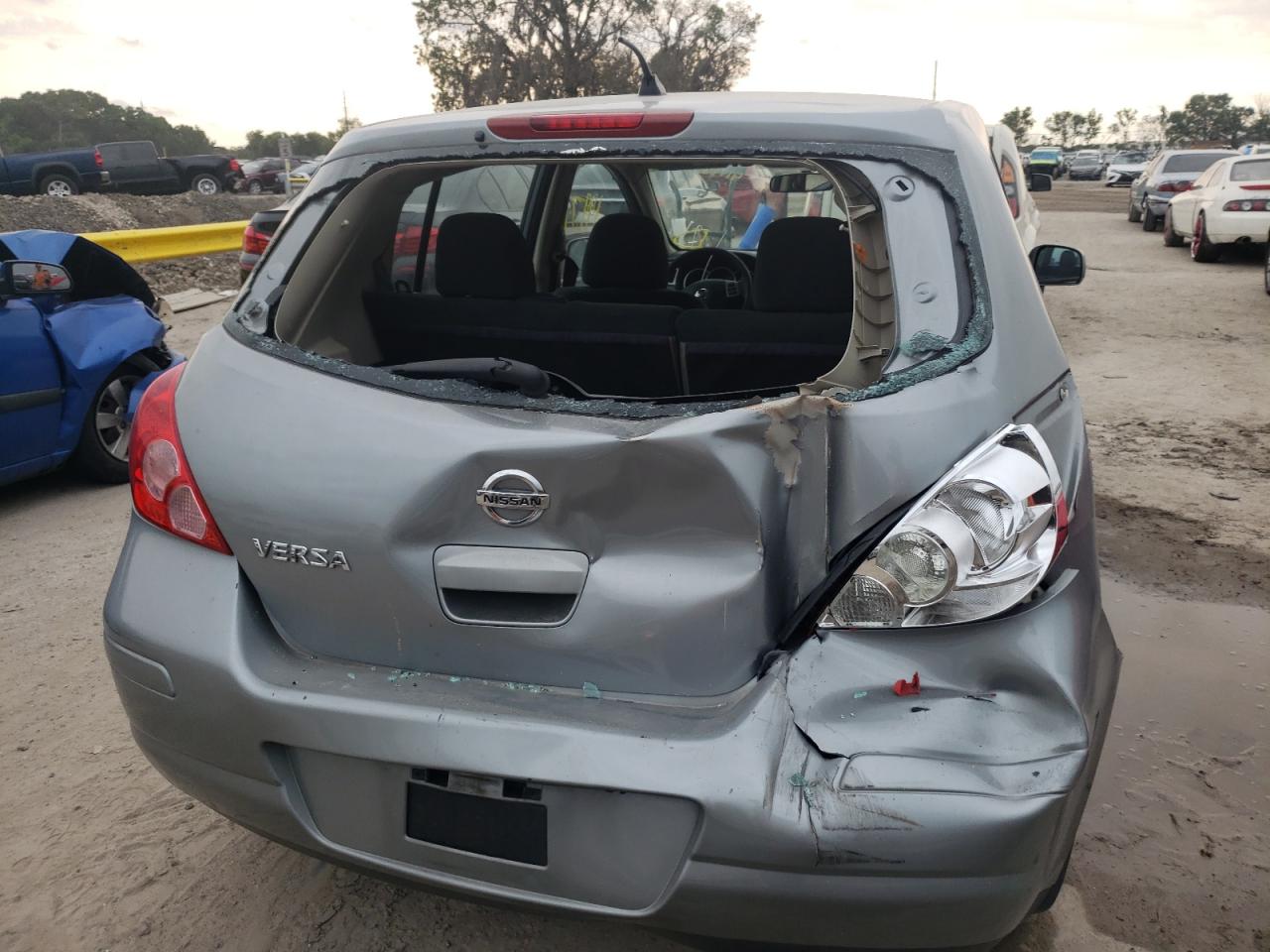 Photo 9 from auction – 2011 NISSAN VERSA S with VIN 3N1BC1CP3BL409858