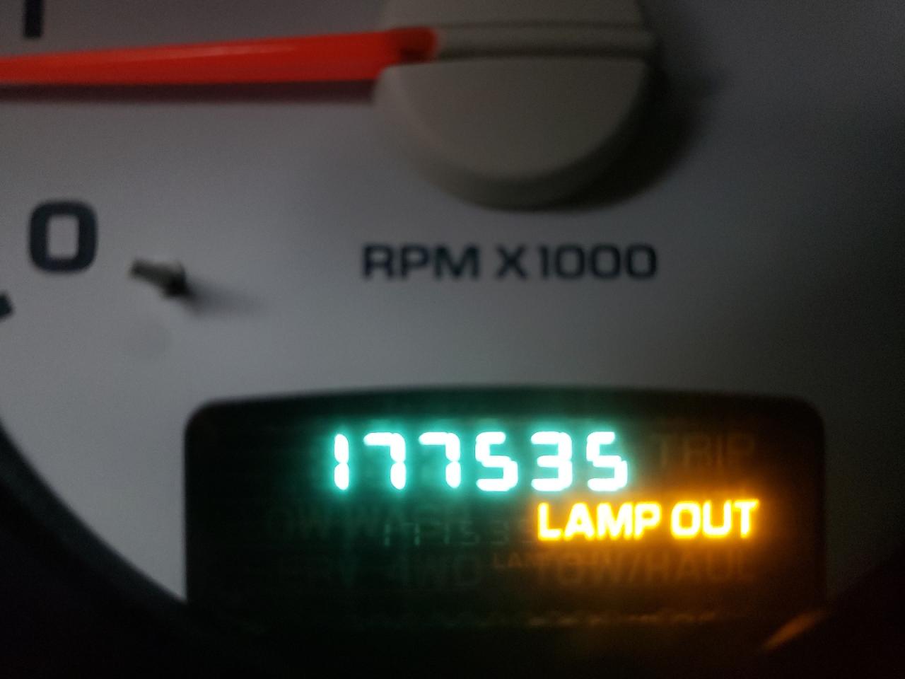 Photo 8 from auction – 2004 DODGE RAM 1500 S with VIN 1D7HU18D94J259807
