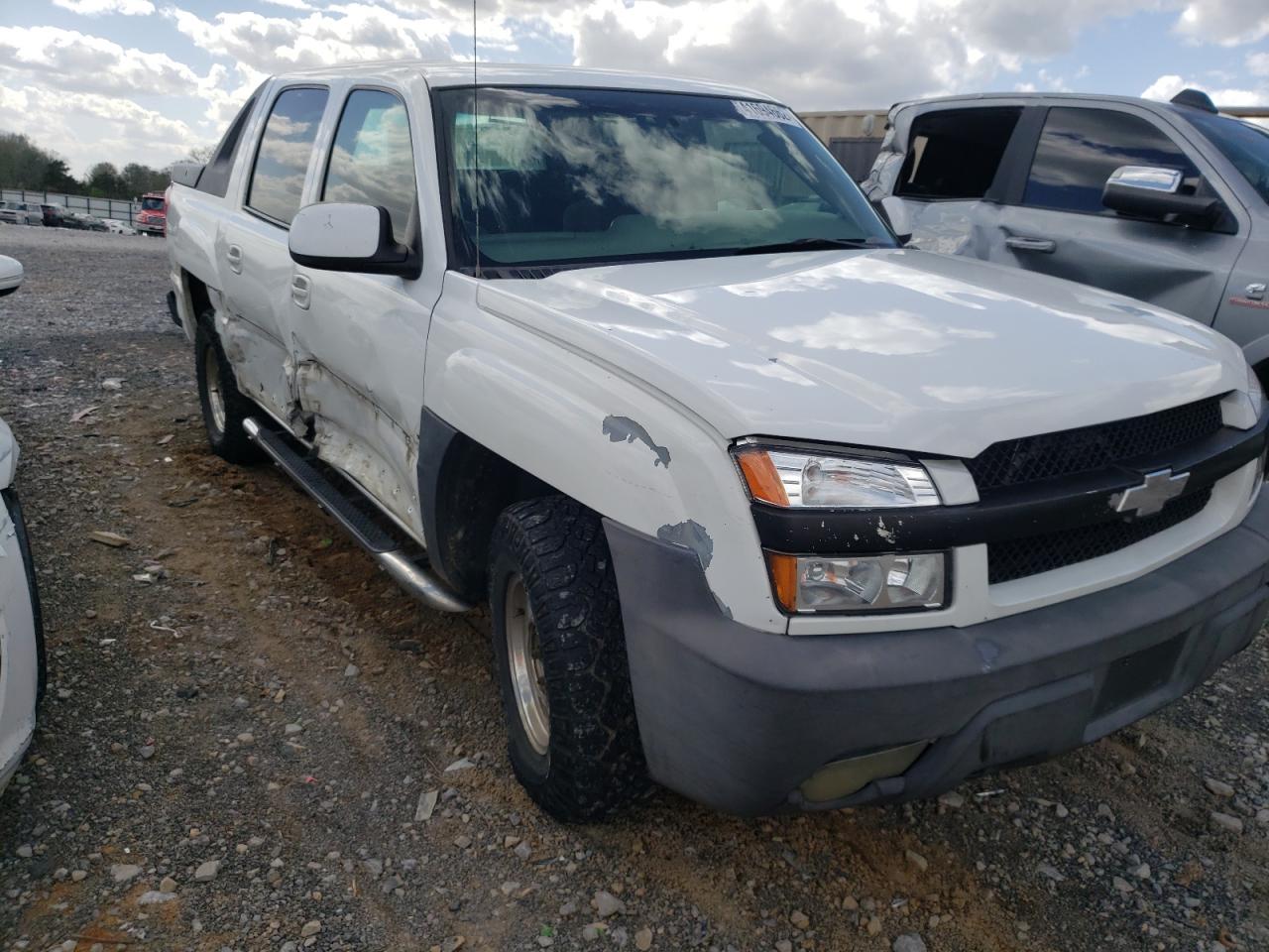 Photo 9 from auction – 2003 CHEVROLET AVALANCHE with VIN 3GNEC13T83G142726