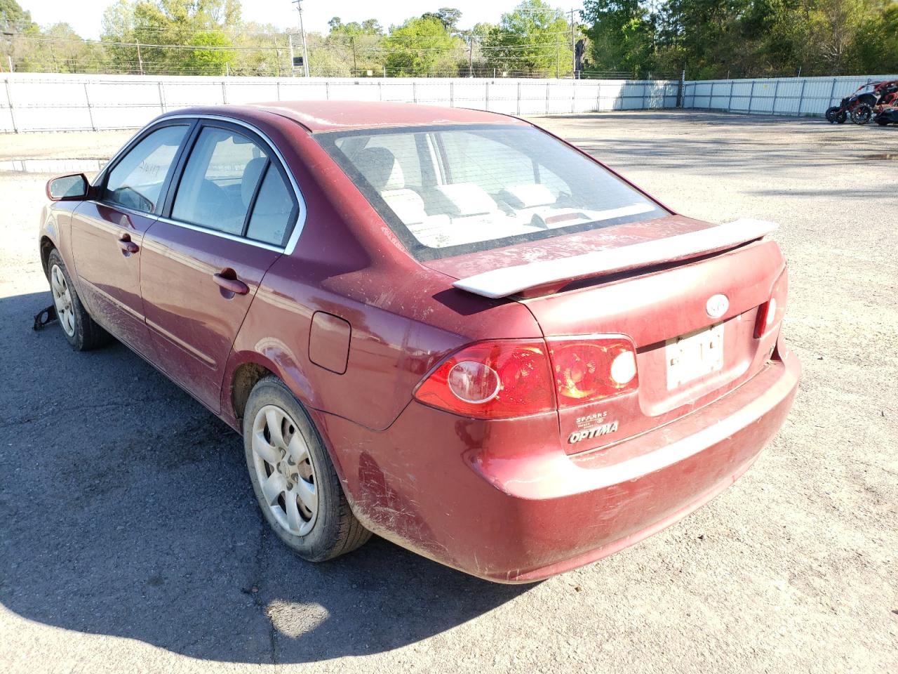 Photo 3 from auction – 2008 KIA OPTIMA LX with VIN KNAGE123185213743