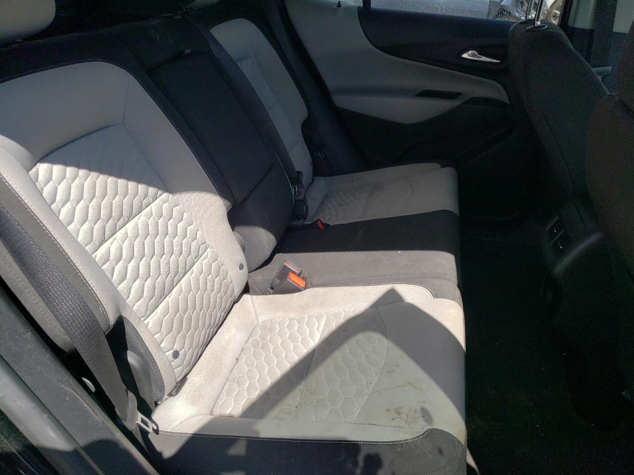Photo 6 from auction – 2018 CHEVROLET EQUINOX LT with VIN 2GNAXJEVXJ6164818