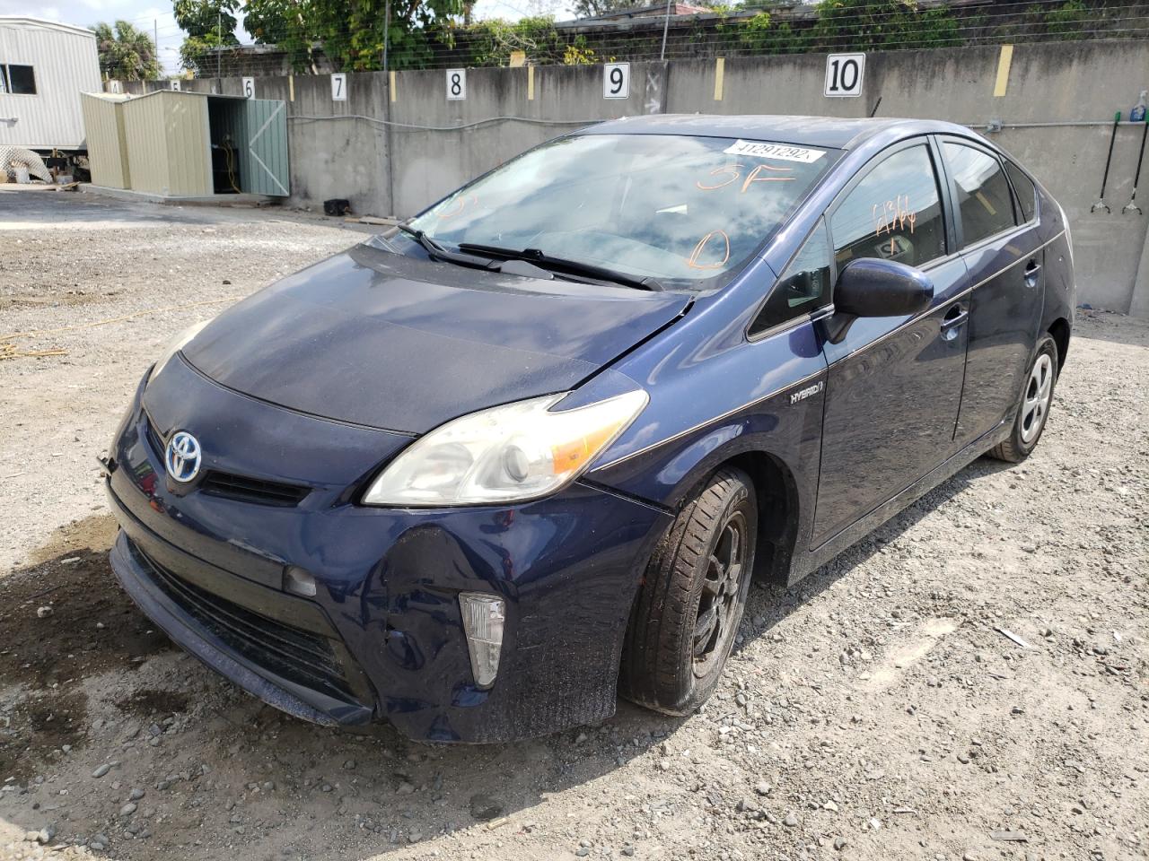 Photo 2 from auction – 2013 TOYOTA PRIUS with VIN JTDKN3DU4D0353453