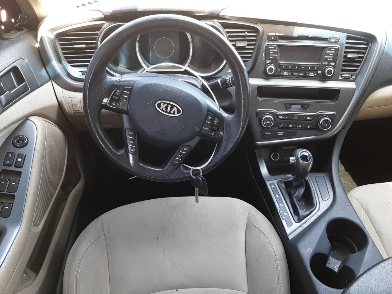 Photo 9 from auction – 2012 KIA OPTIMA LX with VIN 5XXGM4A70CG037817