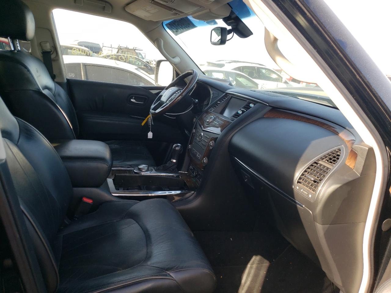 Photo 5 from auction – 2011 INFINITI QX56 with VIN JN8AZ2NE9B9007414