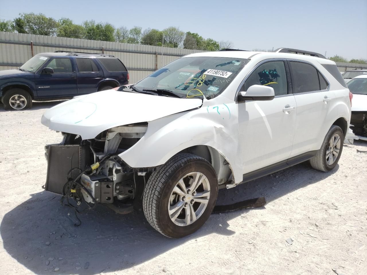 Photo 2 from auction – 2015 CHEVROLET EQUINOX LT with VIN 2GNALBEK2F1111008