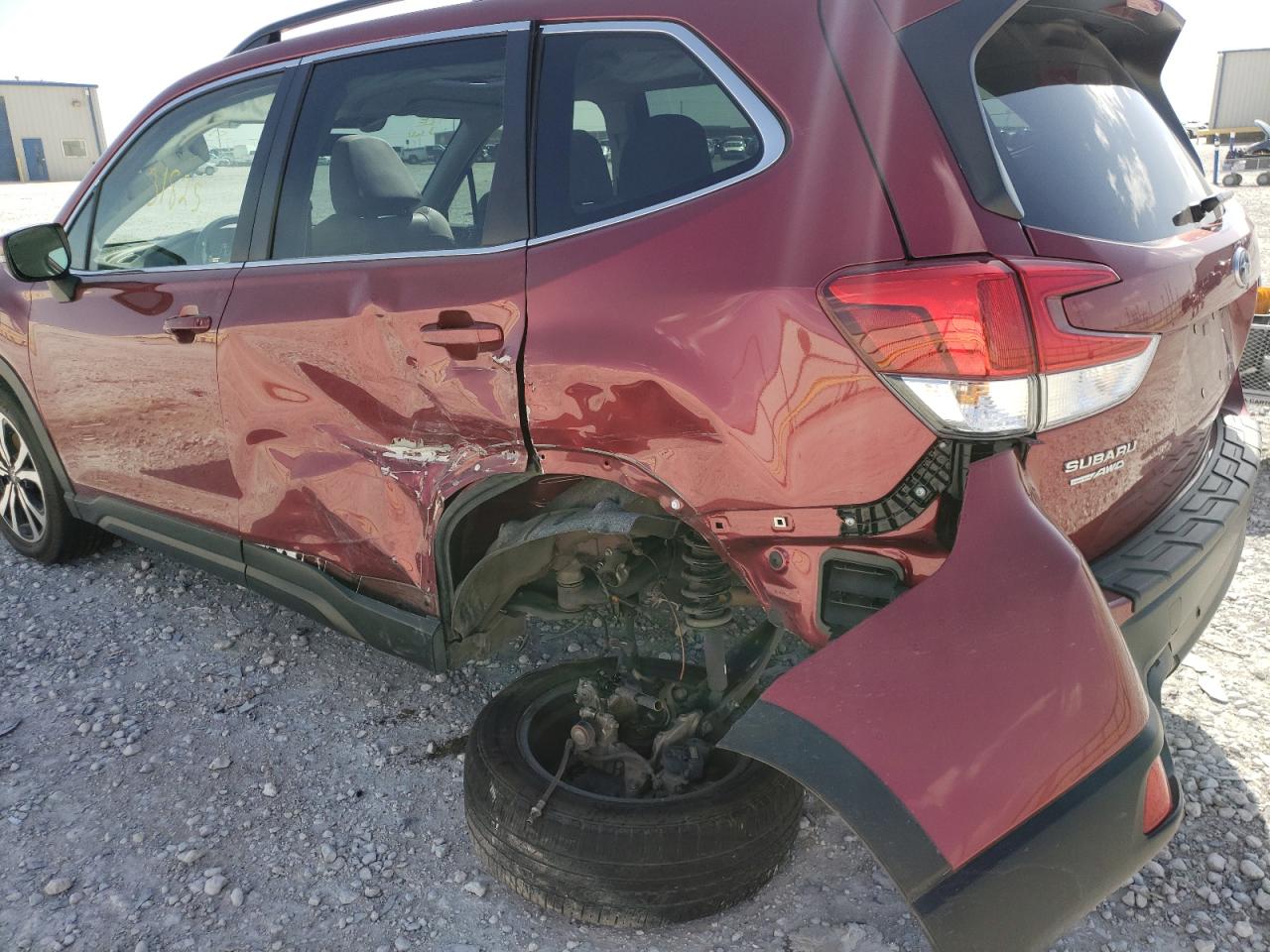 Photo 9 from auction – 2020 SUBARU FORESTER L with VIN JF2SKAUC6LH577720