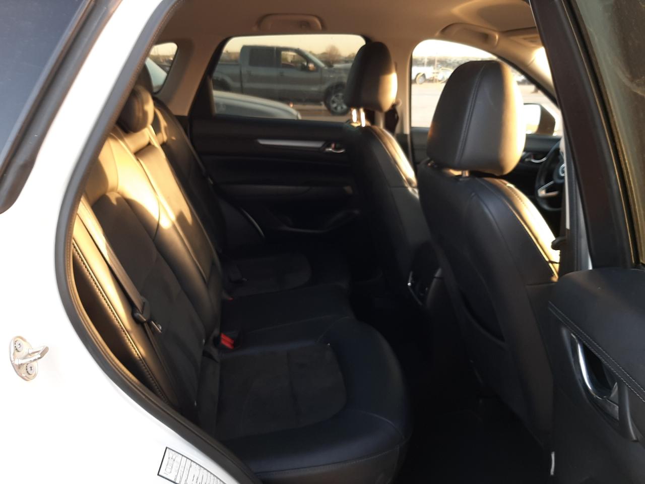 Photo 6 from auction – 2018 MAZDA CX-5 TOURI with VIN JM3KFACM8J1342665