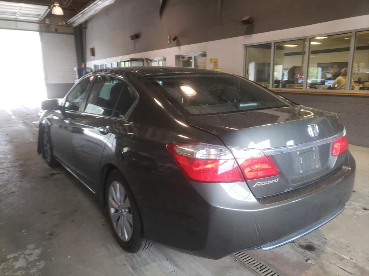 Photo 3 from auction – 2013 HONDA ACCORD EX with VIN 1HGCR2F70DA284833