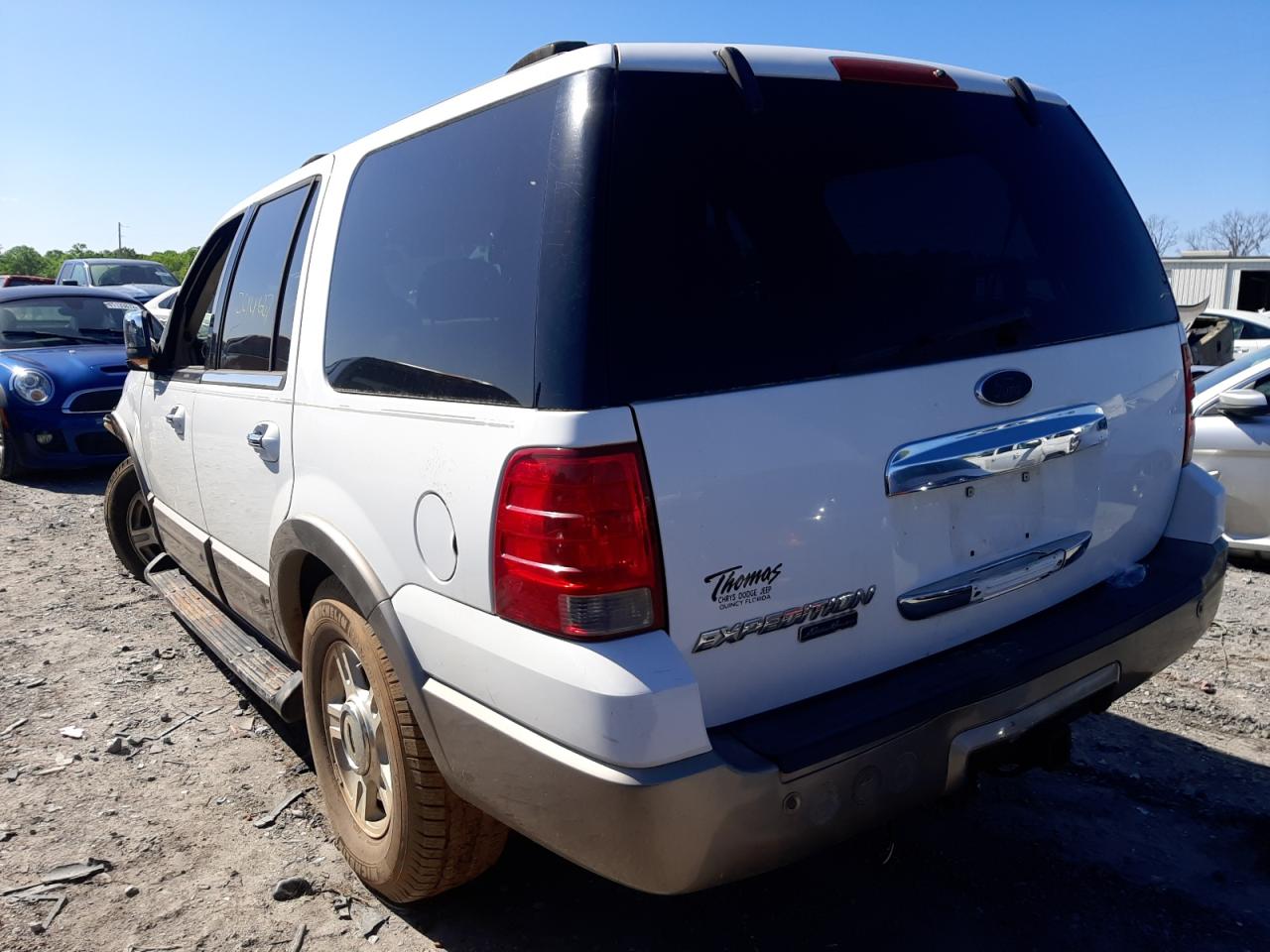 Photo 3 from auction – 2003 FORD EXPEDITION with VIN 1FMRU17W63LA74971