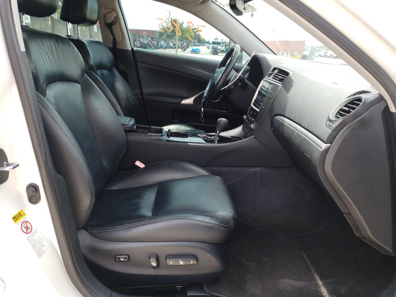 Photo 5 from auction – 2011 LEXUS IS 250 with VIN JTHBF5C22B5144994