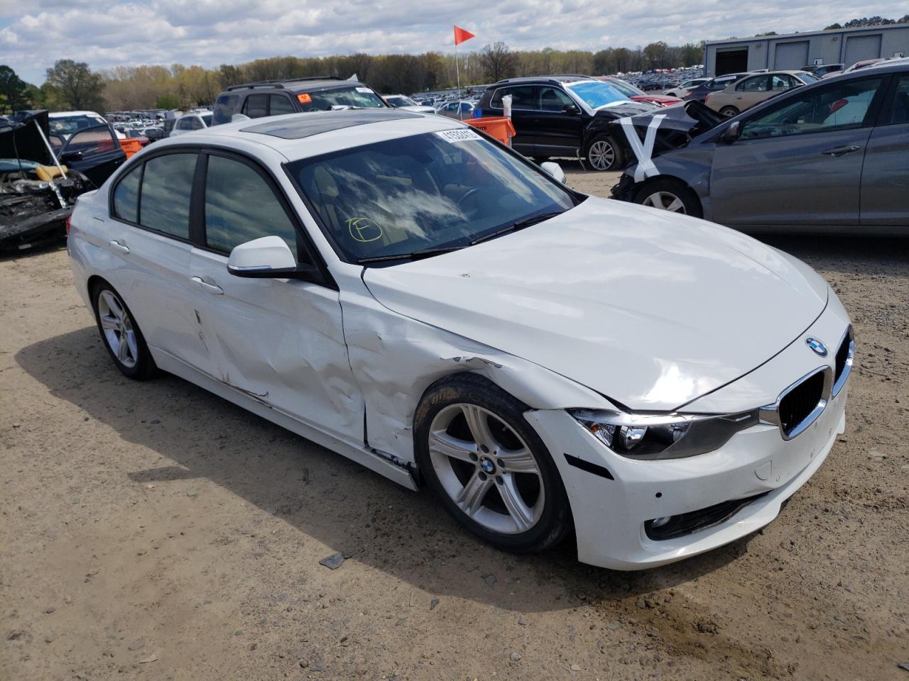 BMW 328 I 2013 with VIN WBA3A5C56DF601931 - Photo from auction