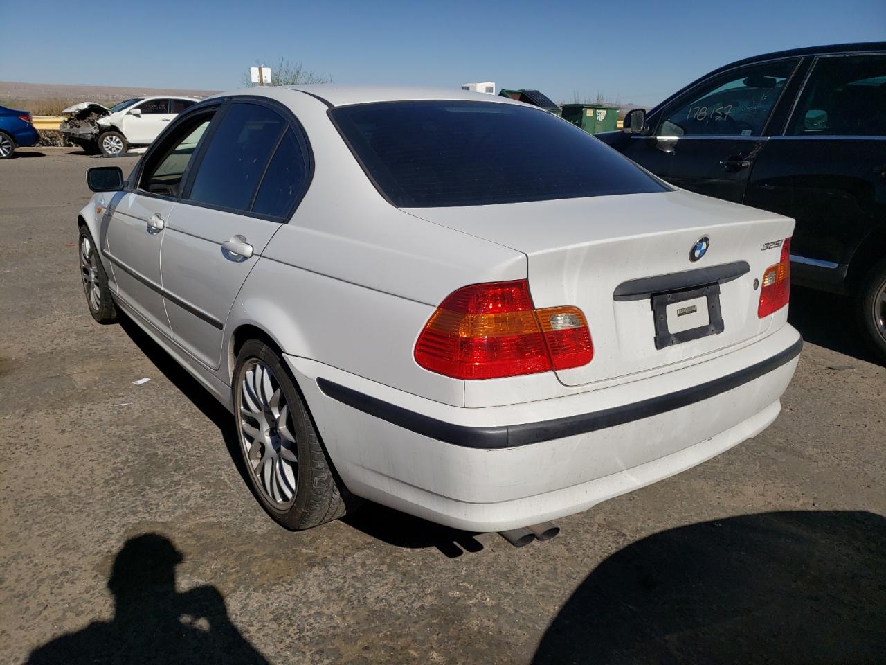 Photo 3 from auction – 2004 BMW 325 I with VIN WBAET37444NJ80676