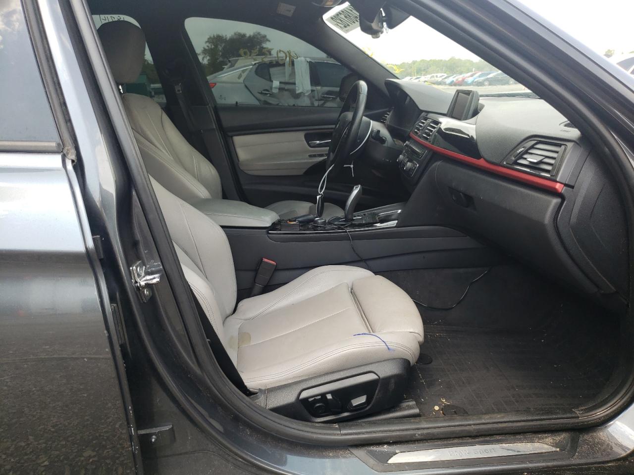 Photo 5 from auction – 2012 BMW 328 I with VIN WBA3A5C52CF259554