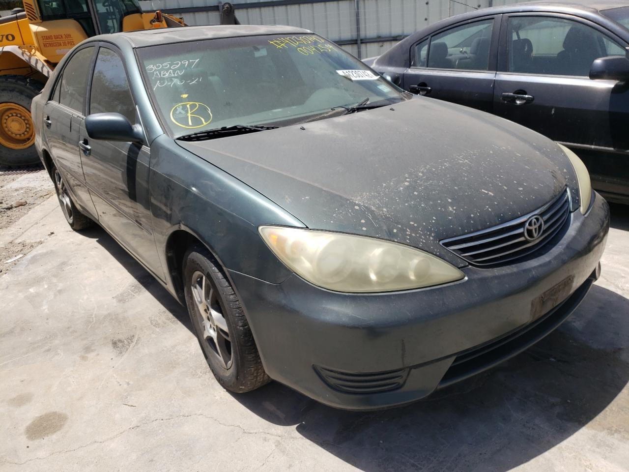 TOYOTA CAMRY LE 2005 with VIN 4T1BE32K75U004259 - Photo from auction