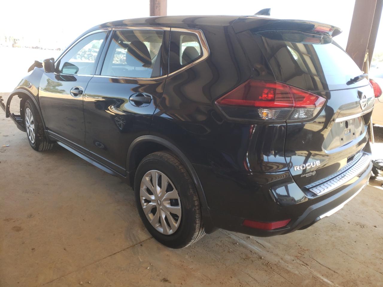 Photo 3 from auction – 2018 NISSAN ROGUE S with VIN KNMAT2MTXJP520730