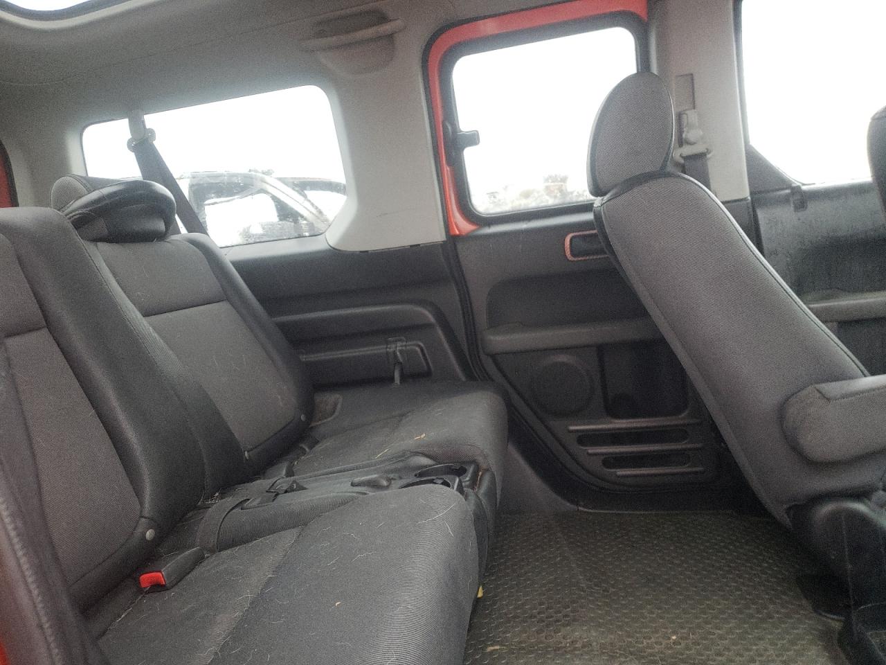 Photo 6 from auction – 2003 HONDA ELEMENT EX with VIN 5J6YH28573L023022