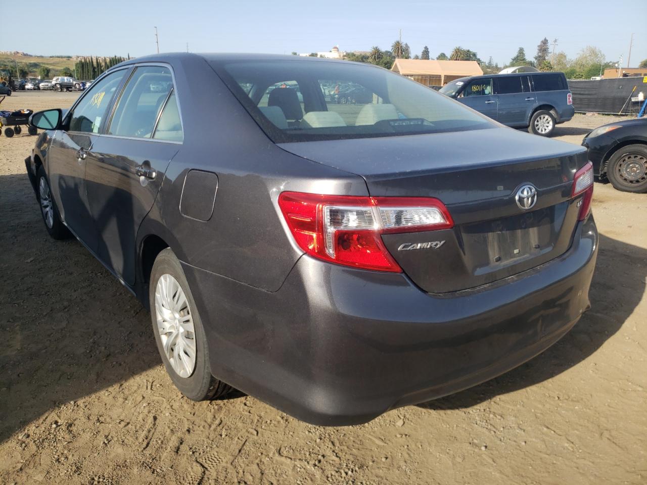Photo 3 from auction – 2013 TOYOTA CAMRY L with VIN 4T4BF1FK0DR309831