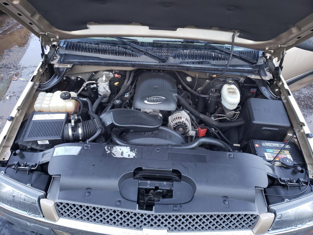 Photo 7 from auction – 2004 CHEVROLET SILVERADO with VIN 2GCEC19T141352630