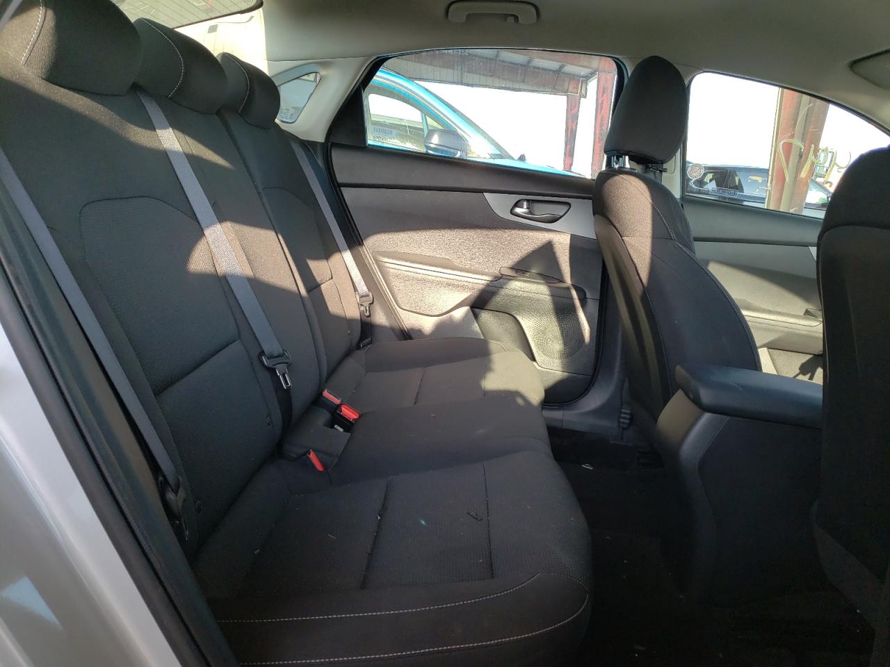 Photo 6 from auction – 2021 KIA FORTE FE with VIN 3KPF24AD4ME331920