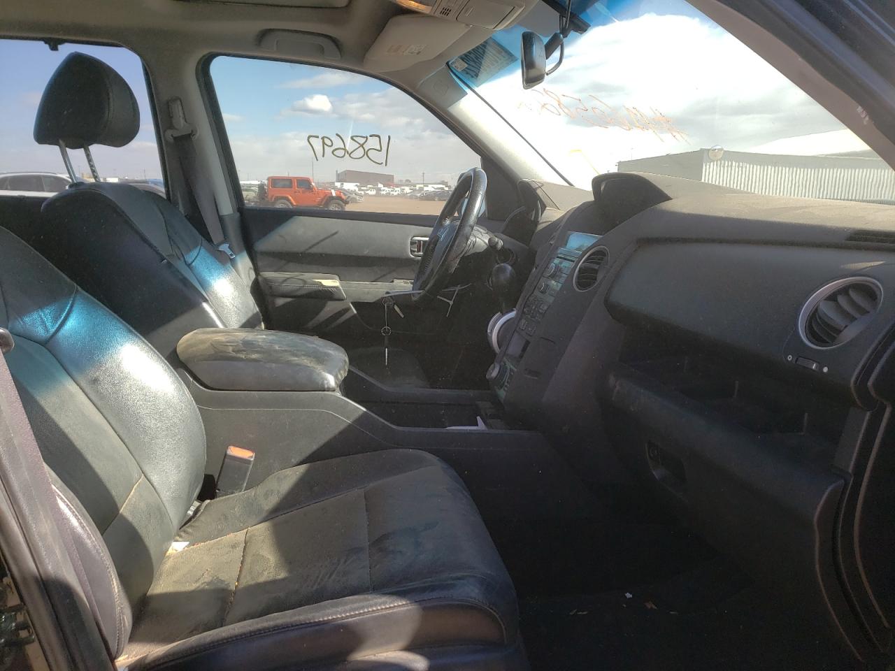 Photo 5 from auction – 2010 HONDA PILOT TOUR with VIN 5FNYF4H81AB011188