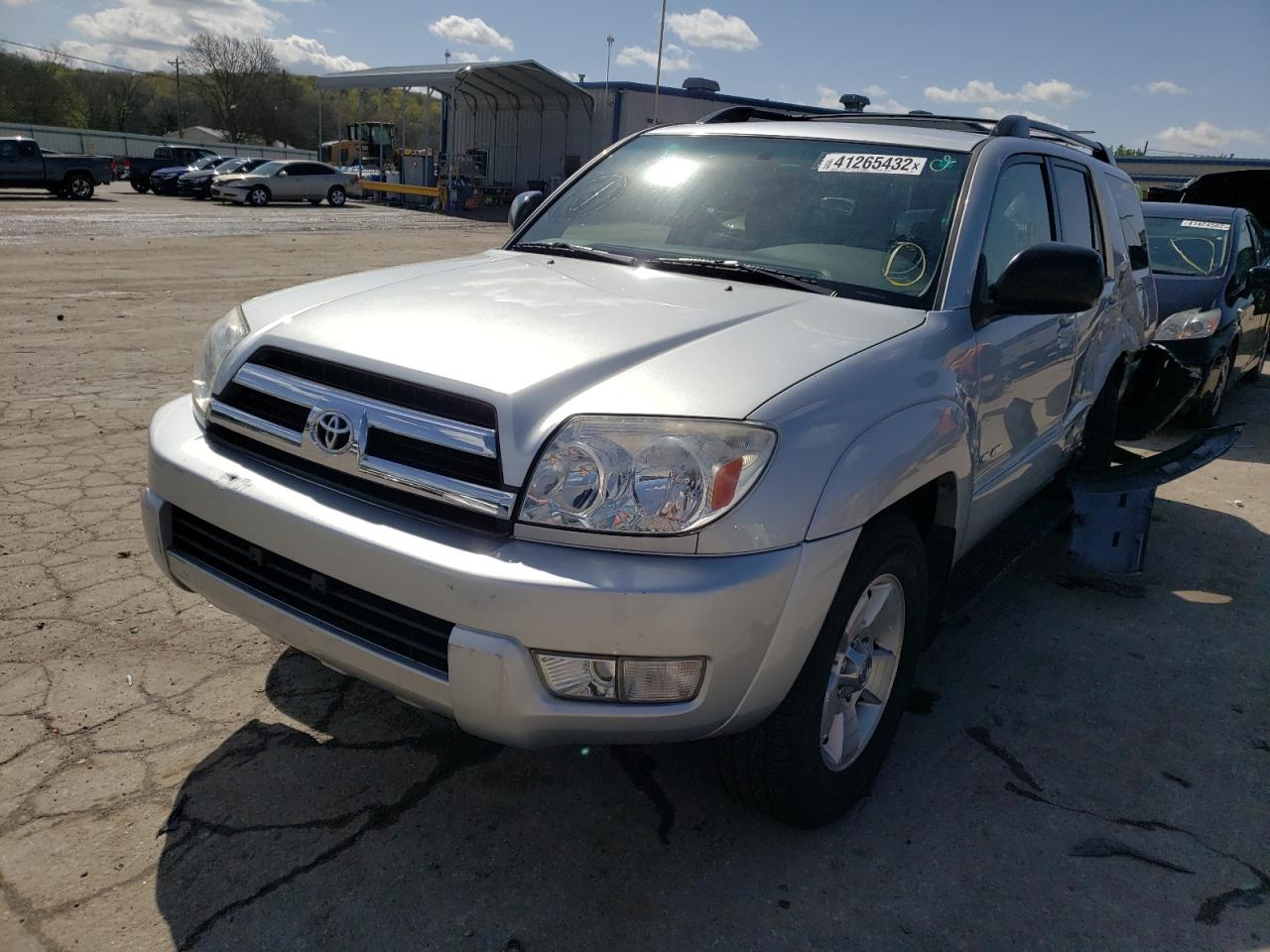 Photo 2 from auction – 2005 TOYOTA 4RUNNER SR with VIN JTEBU14R950070157