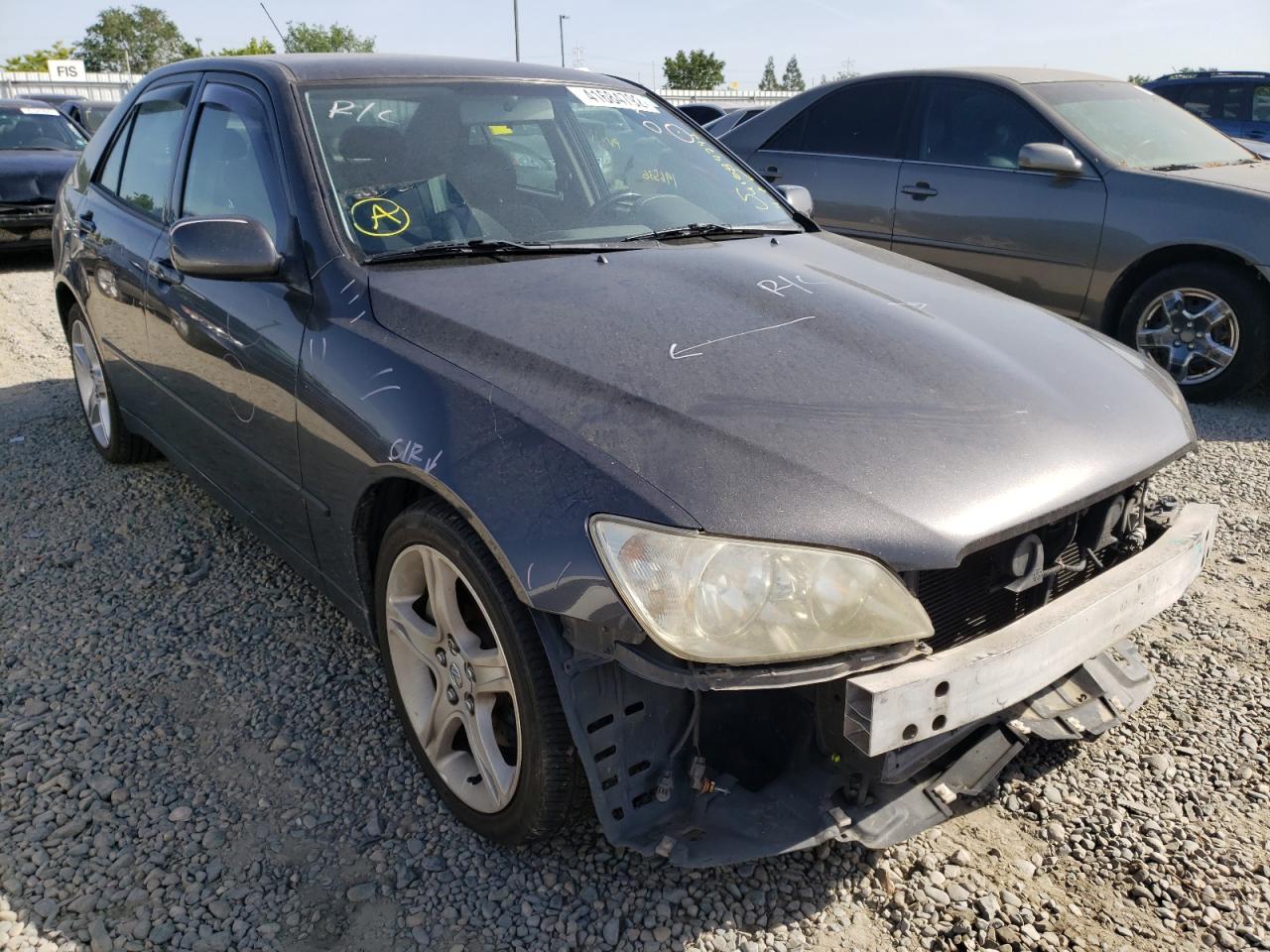 LEXUS IS 300 2001 with VIN JTHBD182X10029708 - Photo from auction
