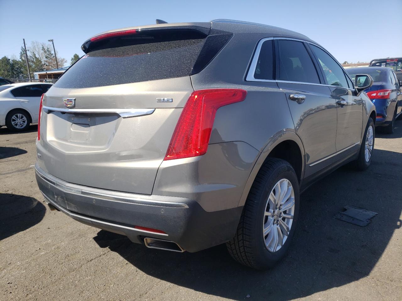 Photo 4 from auction – 2018 CADILLAC XT5 with VIN 1GYKNBRS8JZ204823
