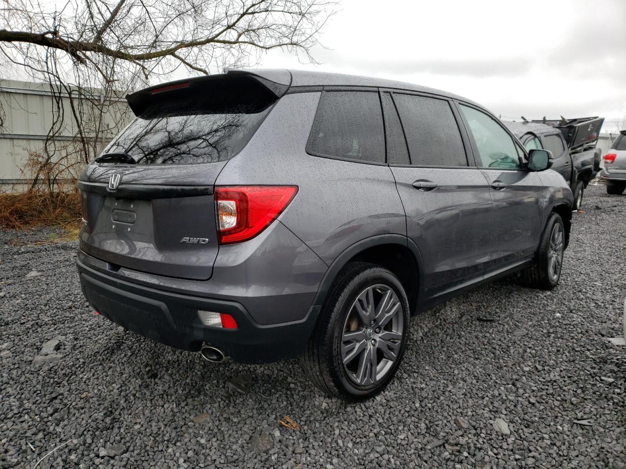 Photo 4 from auction – 2020 HONDA PASSPORT E with VIN 5FNYF8H53LB015775