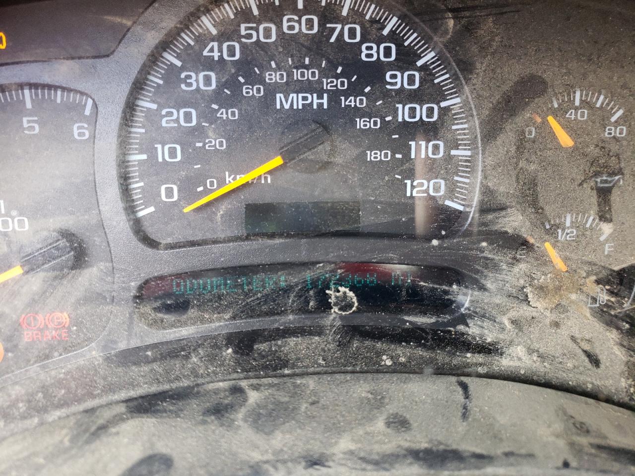 Photo 8 from auction – 2004 CHEVROLET SILVERADO with VIN 1GCHK23U04F265396