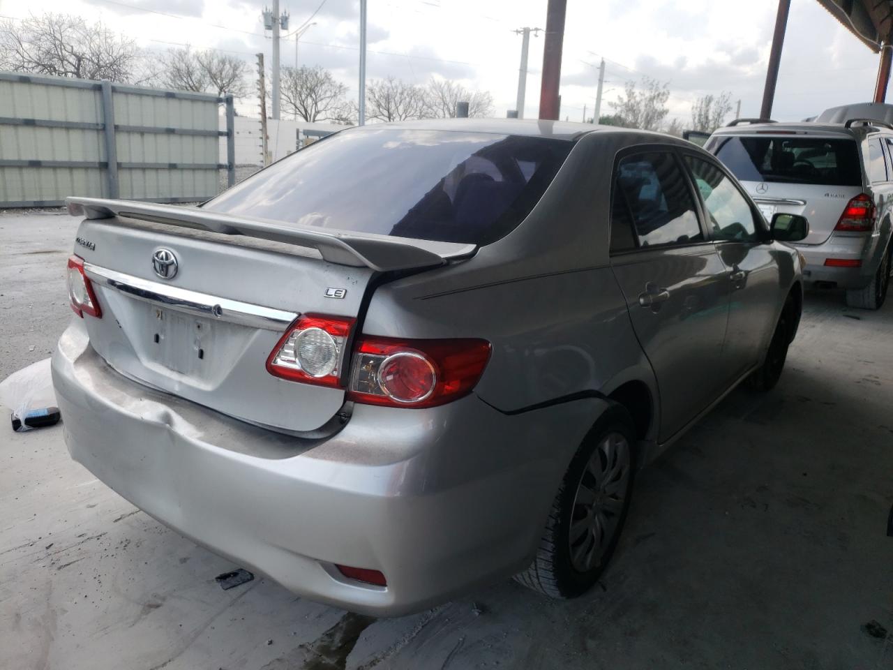 Foto 4 de la subasta – 2013 TOYOTA COROLLA BA con VIN 2T1BU4EE5DC041499