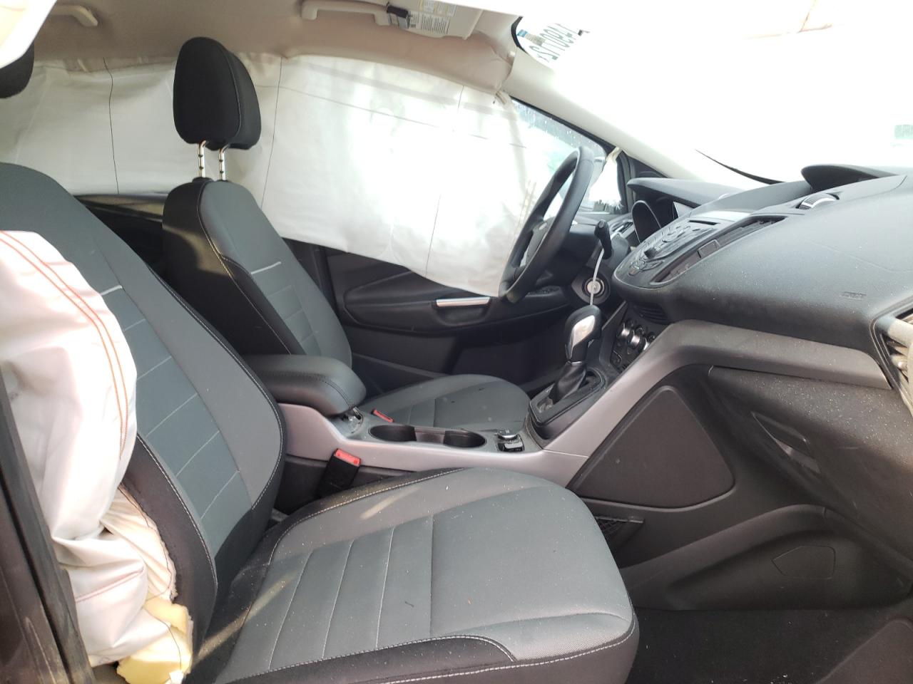 Photo 5 from auction – 2015 FORD ESCAPE SE with VIN 1FMCU9GX6FUC22872