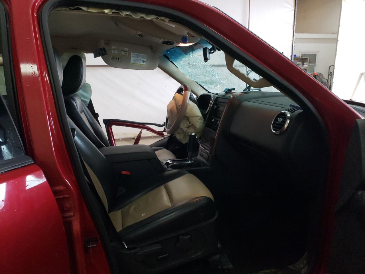 Photo 5 from auction – 2010 FORD EXPLORER E with VIN 1FMEU7EE6AUA75170