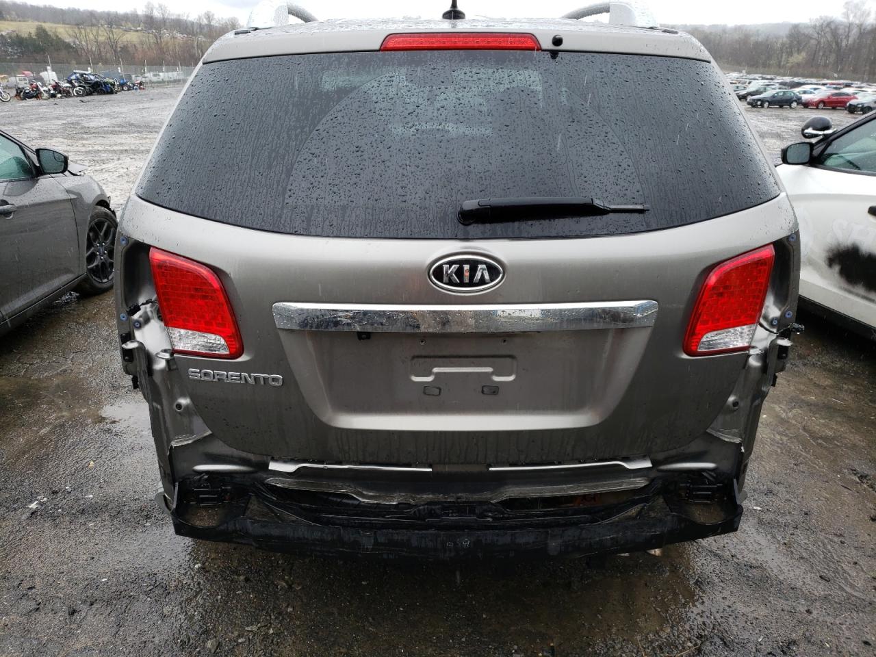 Photo 9 from auction – 2011 KIA SORENTO BA with VIN 5XYKT4A19BG126840