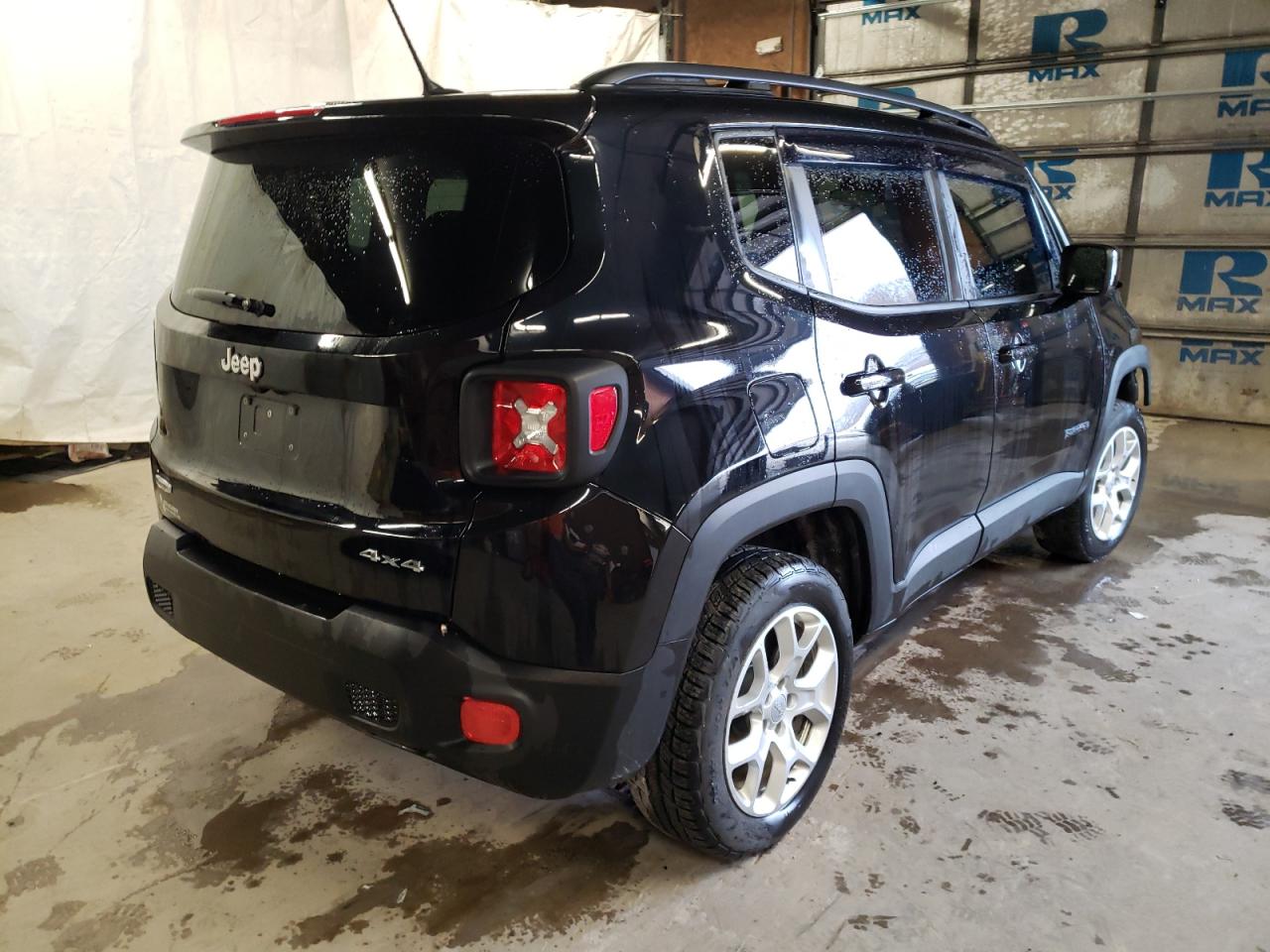 Photo 4 from auction – 2016 JEEP RENEGADE L with VIN ZACCJBBT5GPD62939