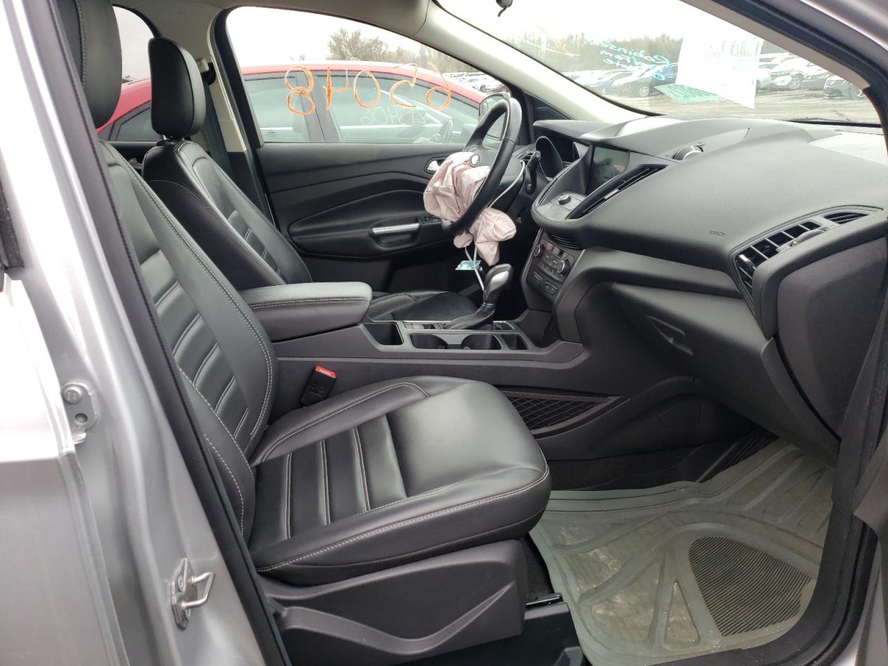 Photo 5 from auction – 2019 FORD ESCAPE SEL with VIN 1FMCU9HD1KUC03807