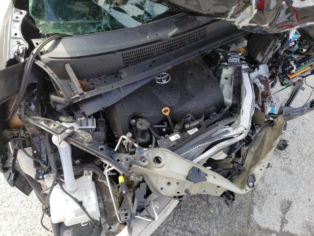 Photo 7 from auction – 2018 TOYOTA HIGHLANDER with VIN 5TDKZRFH9JS542213