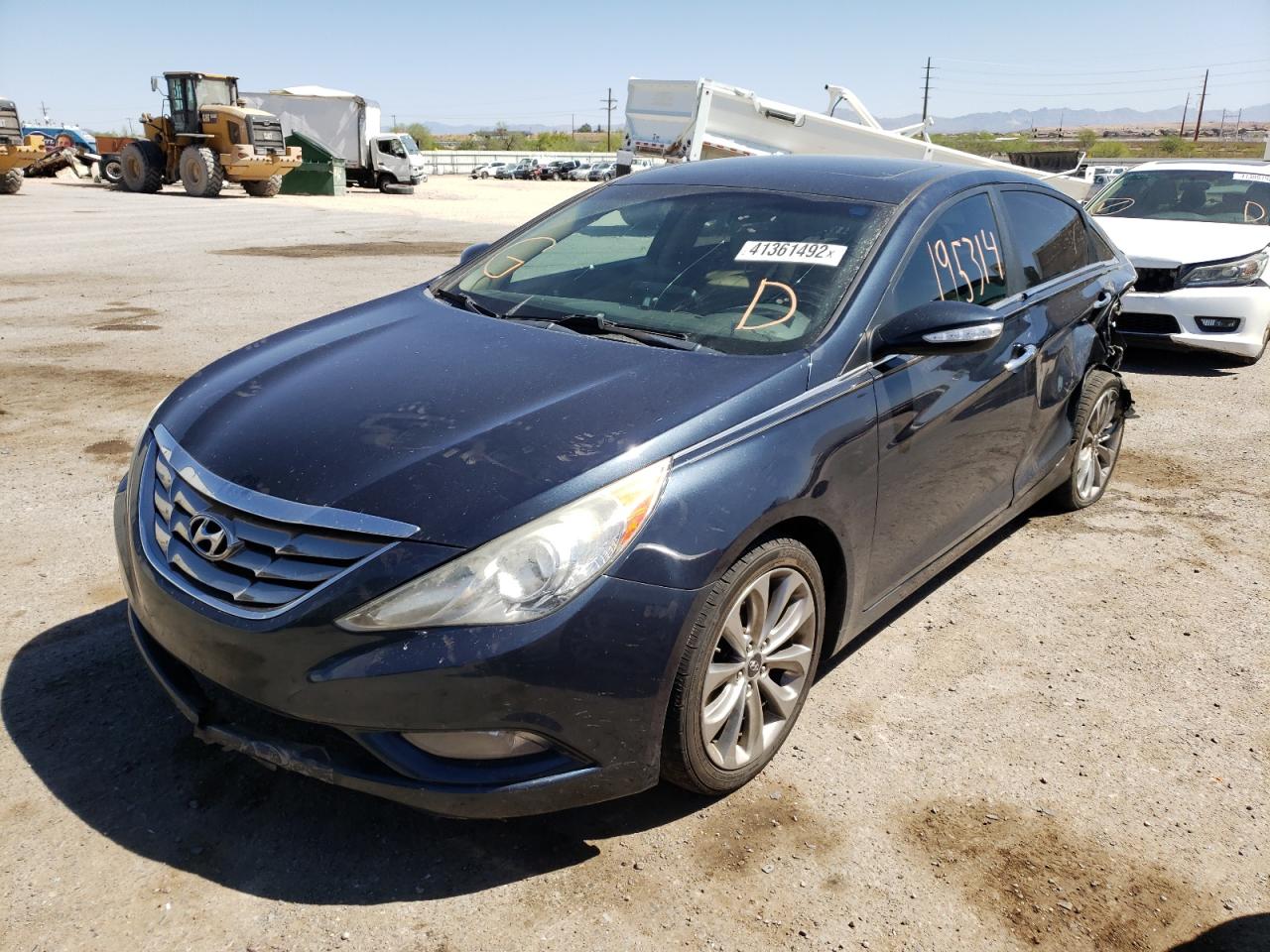 Photo 2 from auction – 2011 HYUNDAI SONATA SE with VIN 5NPEC4AB0BH228736